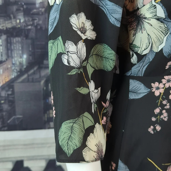 Red herring sz 8 Lined 1/2 Sleeve Floral A-Line Dress with Back Cut Out - Picture 5 of 9